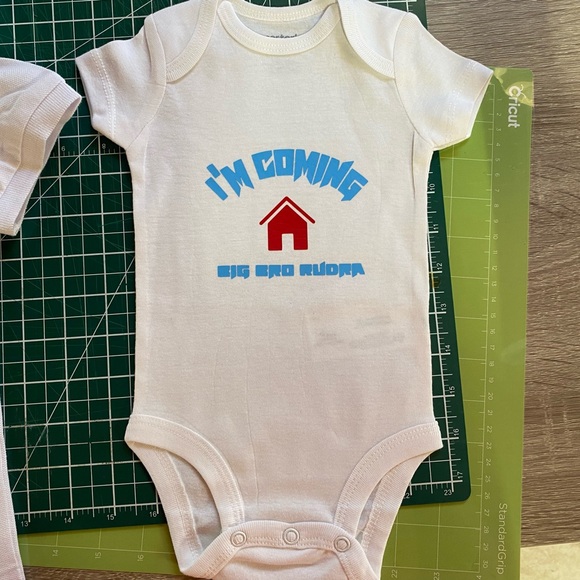 Custom baby clothes - Picture 2 of 2